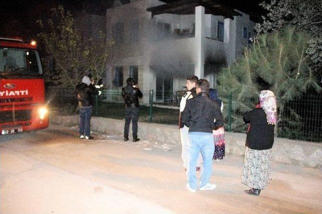 Evde &Ccedil;ıkan Yangın Korkuttu 2