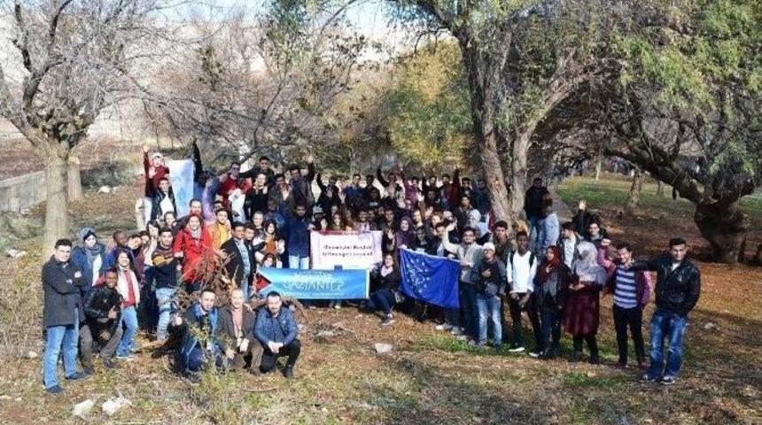 K&uuml;lt&uuml;rel Değerler &Ouml;ğrencilere Tanıtıldı