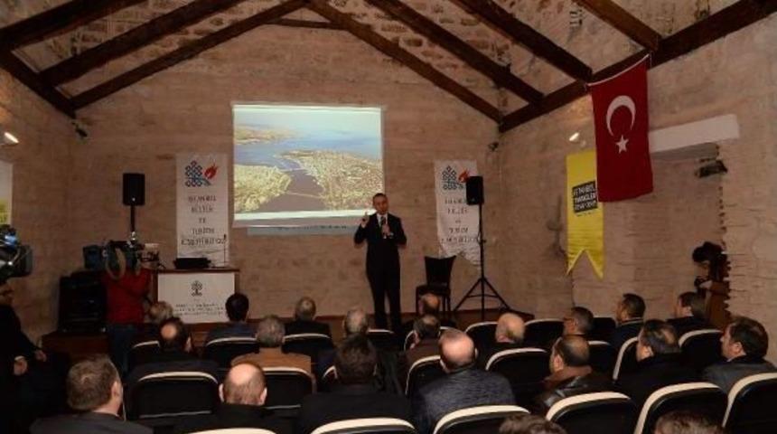 Taksicilere Topkapı Sarayı'nda Genel K&uuml;lt&uuml;r Dersi