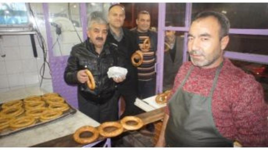 &Ouml;ğrenciler Simidi Zamsız Yiyecek