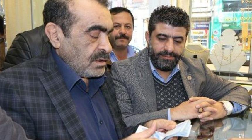 Adıyaman'da Gazeteciler 10 Bin Euro Bozdurdu