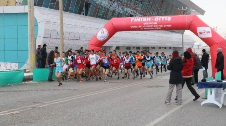 B&ouml;lgesel Kros Yarışları Yapıldı