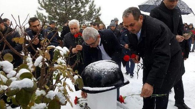 Metin Türker Mezarı Başında Anıldı