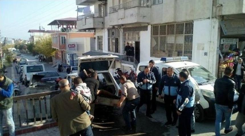 Kırıkhan Zabıtasından &rsquo;kaldırım İşgaline&rsquo; M&uuml;dahale