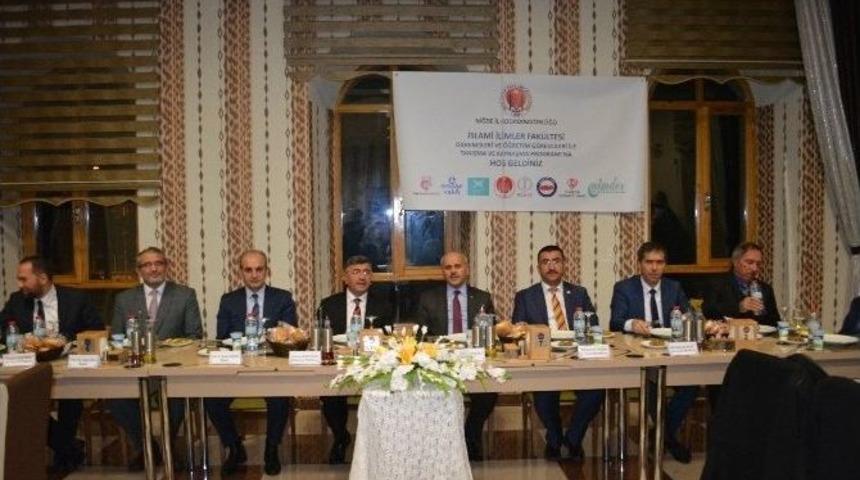 Stk&rsquo;lar İslami İlimler Fak&uuml;ltesi&rsquo;nin İlk &Ouml;ğrencileri İle Buluştu