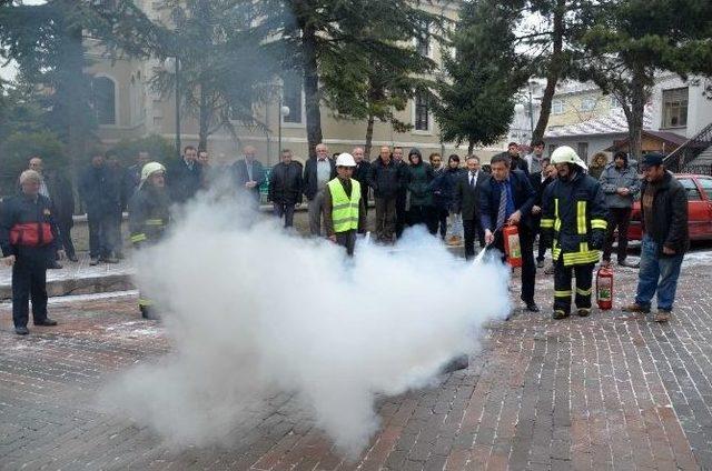 Taşköprü’de İtfaiye Ekipleri Tatbikat Yaptı