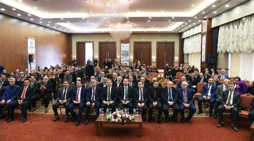 Fethi Gemuhluoğlu Sempozyumla Anıldı