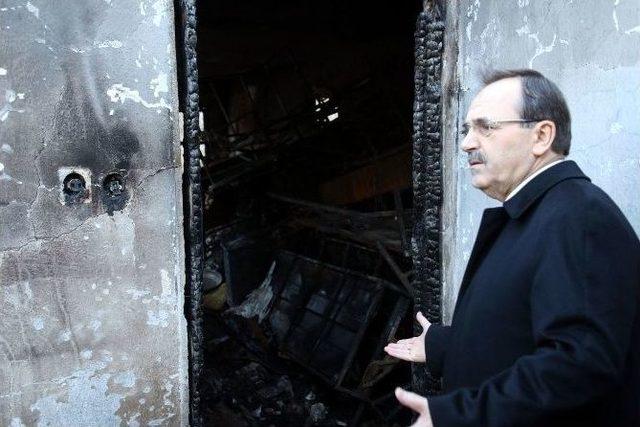 Başkan Şahin, Evi Yanan Aileyi Ziyaret Etti 2