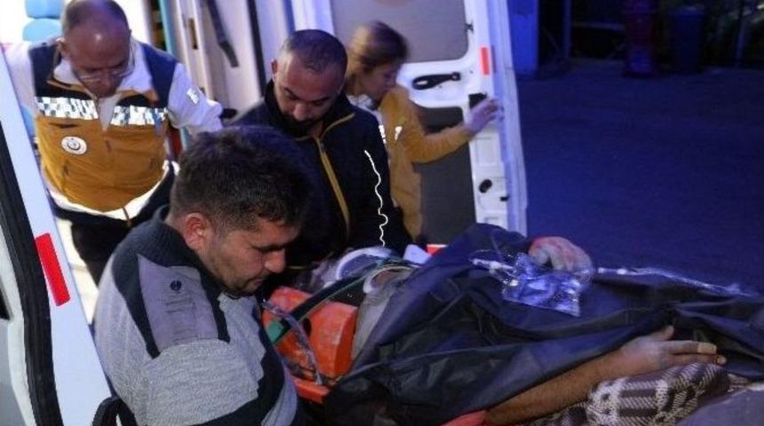 Niğde&rsquo;de Havuz İnşaatı &Ccedil;&ouml;kt&uuml;: 3 Yaralı