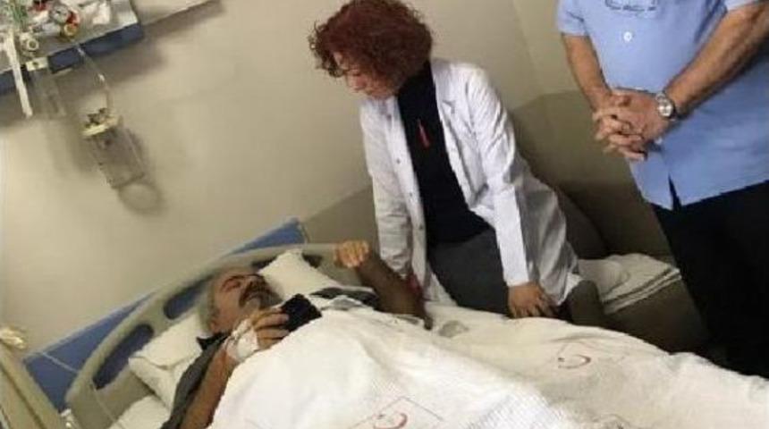 Hastane Bah&ccedil;esinde Doktoru Bı&ccedil;akladı