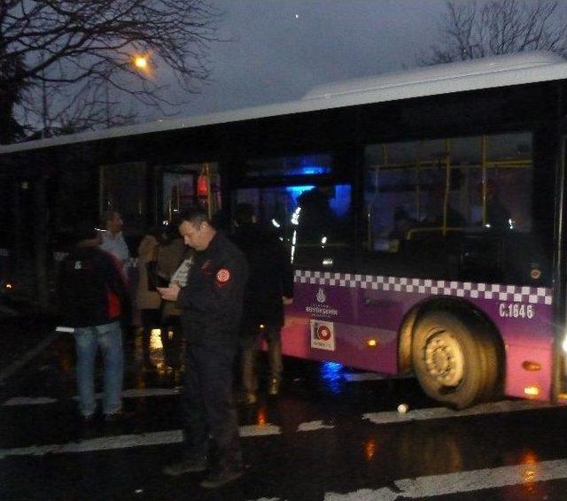 (özel Haber) Kadıköy’de Belediye Otobüsü Dehşeti: 4 Yaralı