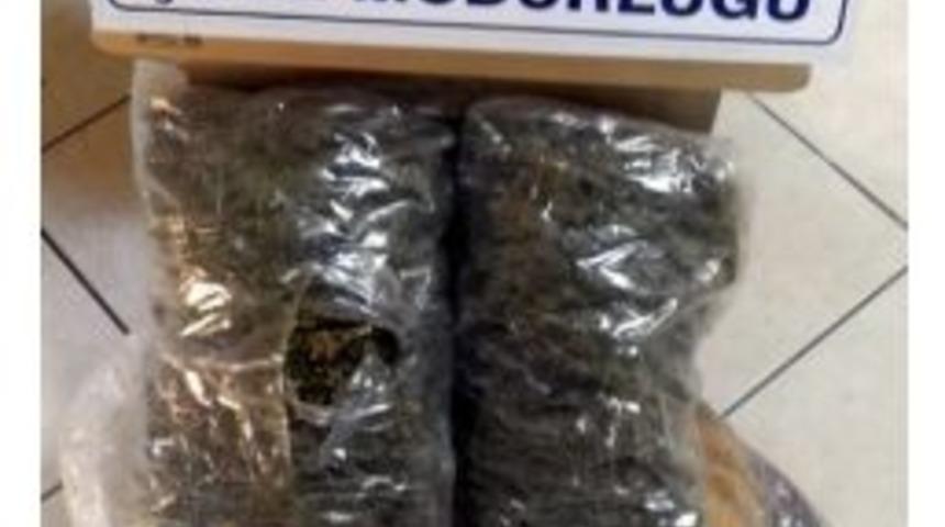 Uşak’ta 2 Kilo 135 Gram Esrar Yakalandı