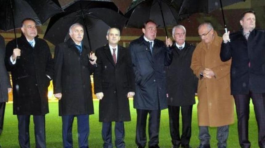 Bakan Kılıç Ve Tff Başkanı Demirören Samsun'da