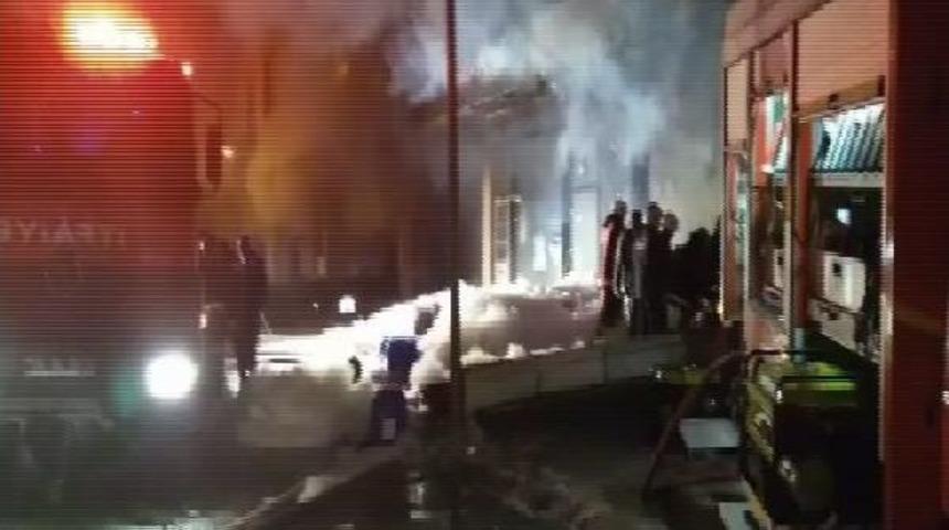 Halı Imalathanesinde Yangın