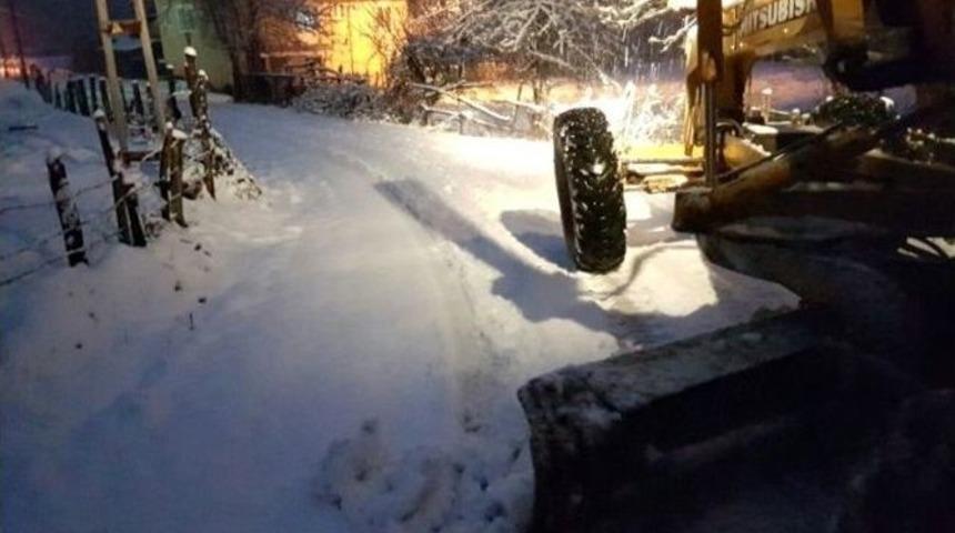 Bartın&rsquo;ın Y&uuml;ksek Kesimlerinde Kar Yağışı Etkili Oldu