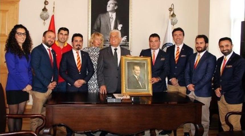 Fethiye Gs&rsquo;li İşadamları Derneği&rsquo;nden Başkan G&uuml;r&uuml;n&rsquo;e Ziyaret