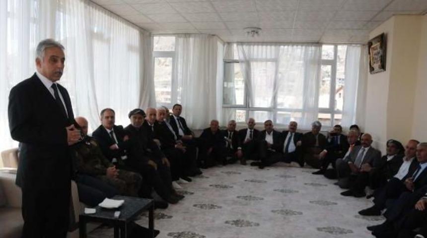 Hakkari'de Aşiret Liderleri Ve Kanaat &Ouml;nderleri Ile Dayanışma Yemeği