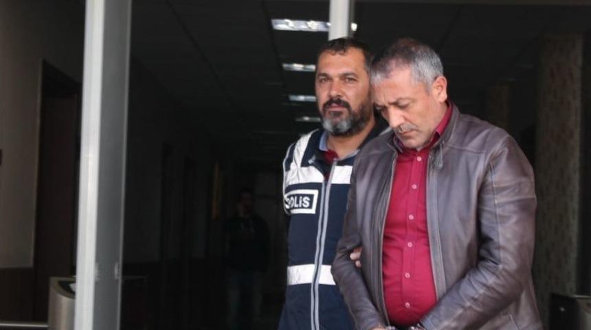 15 Ayrı Su&ccedil;tan 45 Yıl Hapis Cezası Bulunan Adam Yakayı Ele Verdi