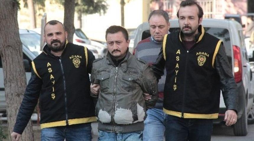 &Ouml;nce Yemek Ismarladı, G&ouml;z&uuml;ne Merhem S&uuml;rd&uuml; Sonra 6 Par&ccedil;aya Ayırdı