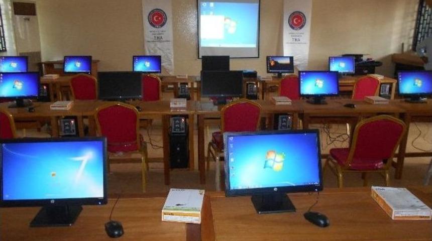 Kamerun&rsquo;da Engelli &Ccedil;ocukların Eğitimine Destek