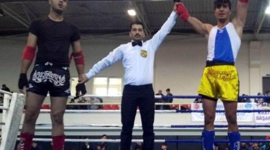 Demokrasi Şehitleri İ&ccedil;in Ringe &Ccedil;ıktı