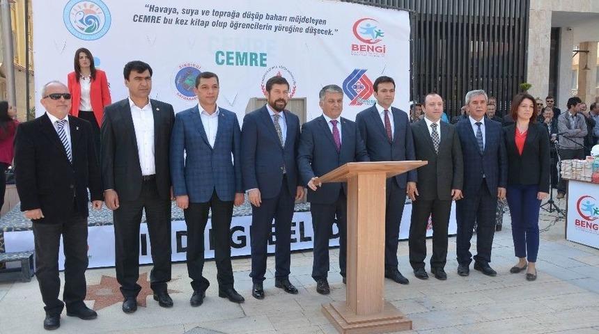 Cemre Etkinliğiyle Kitaplar Çocuklarla Buluştu