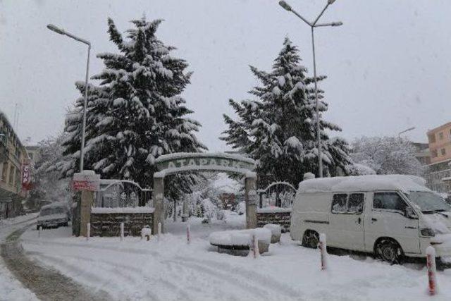 Artvin'de Okullar 1 Gün Tatil Edildi (2)