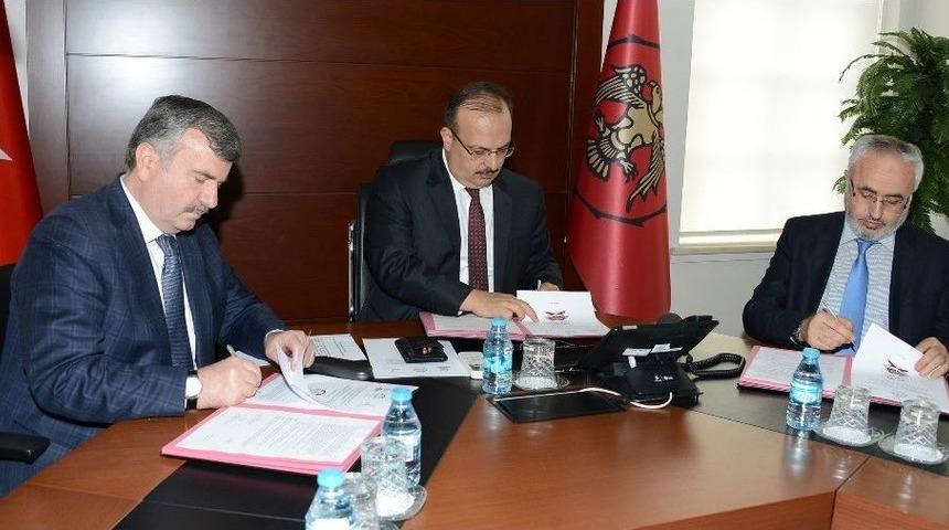 Kur&rsquo;an&rsquo;ı &Ouml;ğrenip Anlamaya Katkı Sağlayacak Proje İmzalandı