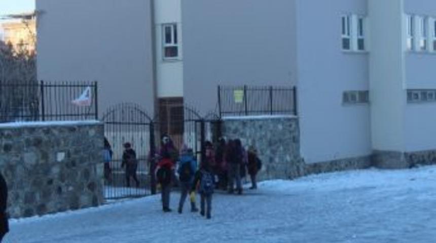 Ardahan’ın Üç İlçesinde Eğitim Öğretime Kar Tatili