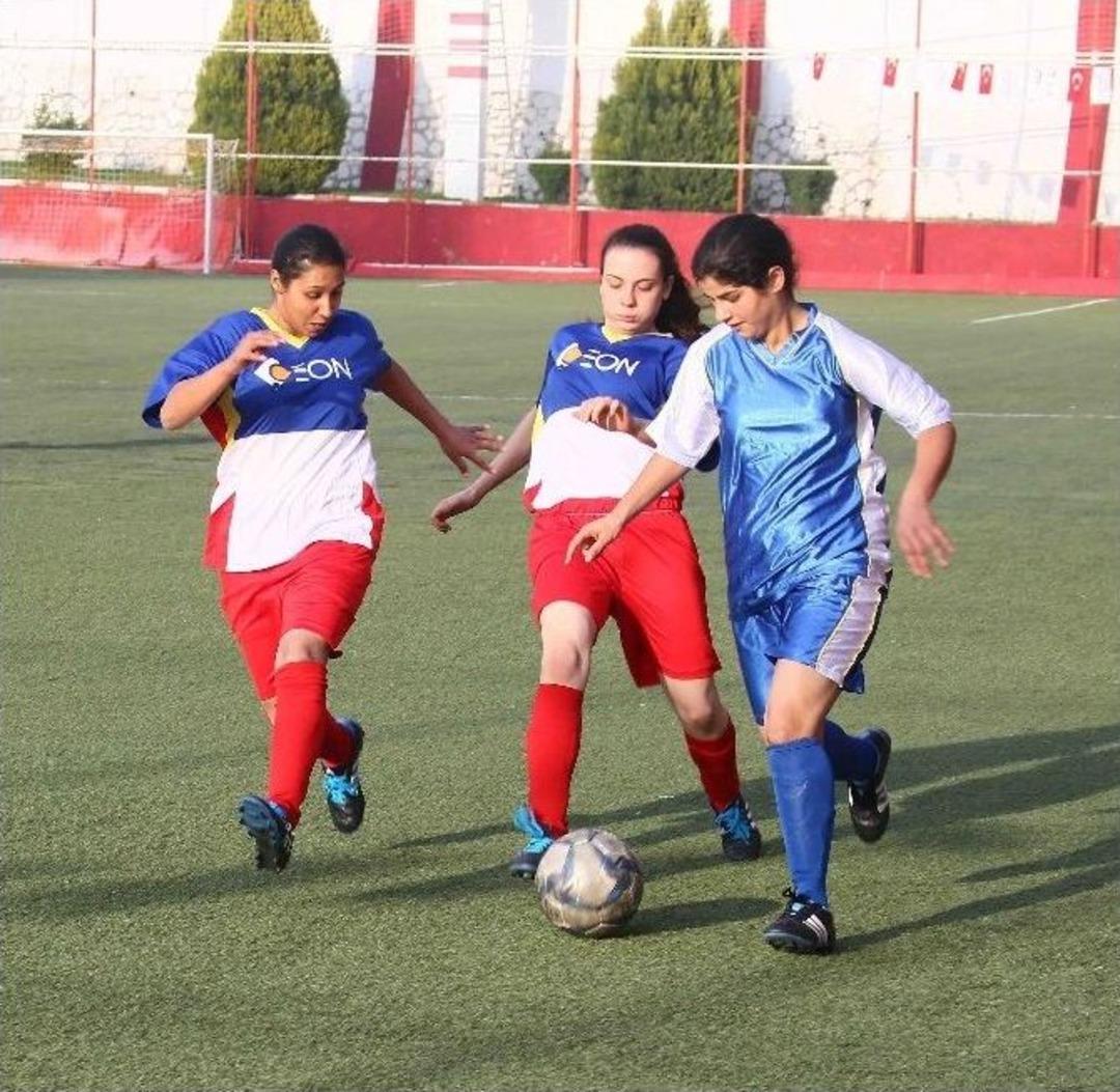 Kadın Hakları İ&ccedil;in Ma&ccedil; Yaptılar