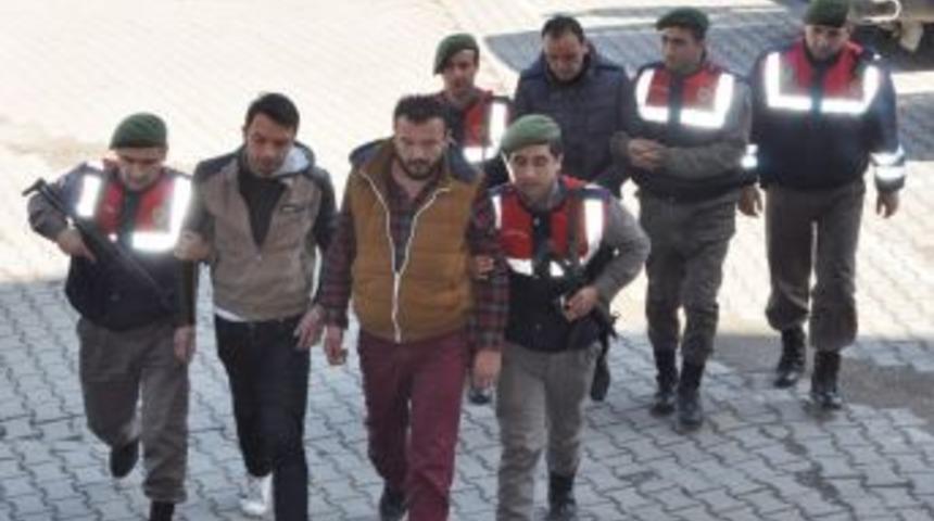 Karab&uuml;k&rsquo;te Sahte Altın Ve Uyuşturucuyla Yakalanan 5 Kişi Tutuklandı