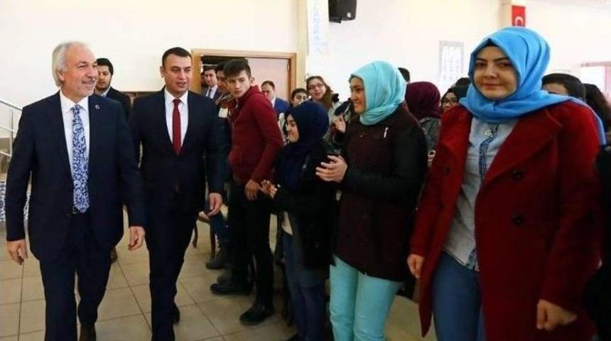 Başkan Kamil Sara&ccedil;oğlu: Eğitim Kalitesi Her Ge&ccedil;en G&uuml;n Daha Da Y&uuml;kseliyor