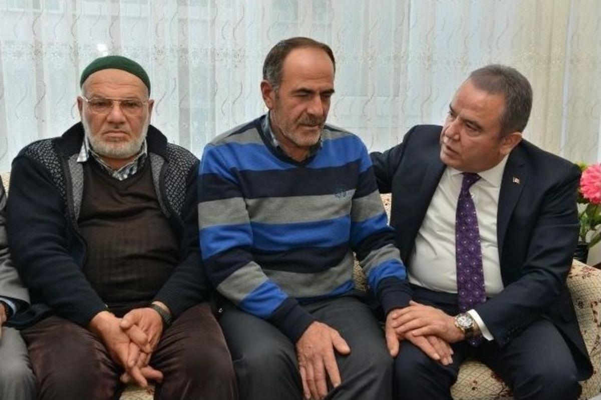 Başkan B&ouml;cek&rsquo;ten Şehit Ailesine Taziye