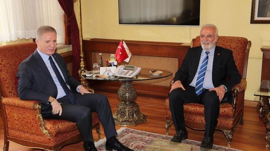 Ak Parti Grup Başkanvekili Elitaş&rsquo;tan, Vali G&uuml;l&rsquo;e Ziyaret