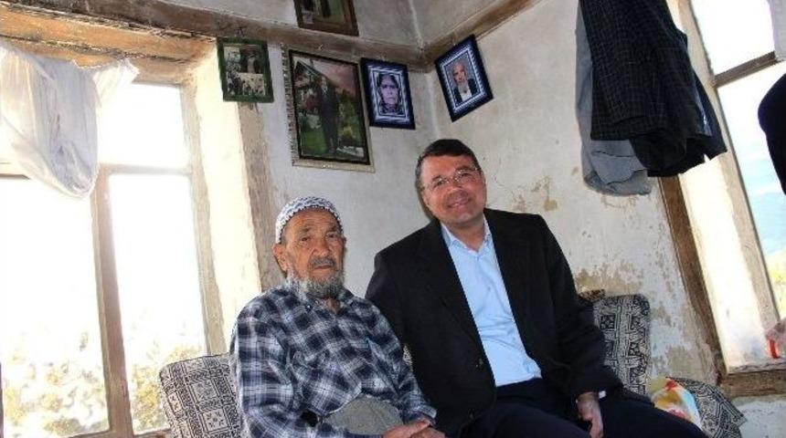 Başkan Turgut&rsquo;tan Yaşlılara Ziyaret