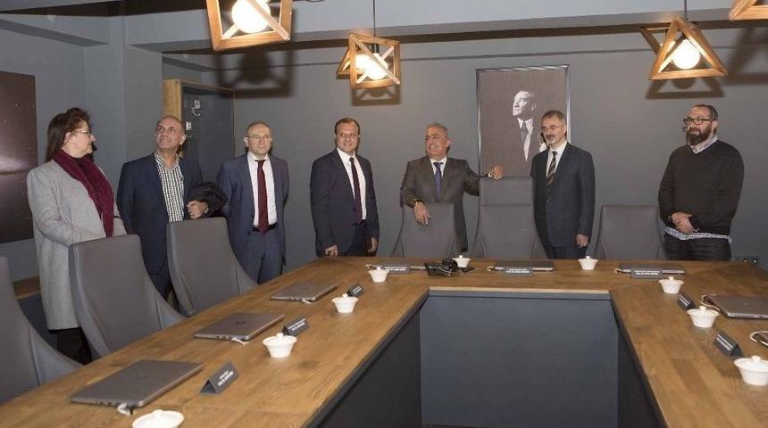 Atat&uuml;rk &Uuml;niversitesi Bilimsel Araştırma Projeleri Koordinasyon Birimi Yeni Ofisini Hizmete A&ccedil;tı