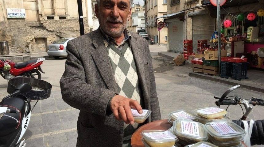 Kilis&rsquo;te Helva Dağıtıldı