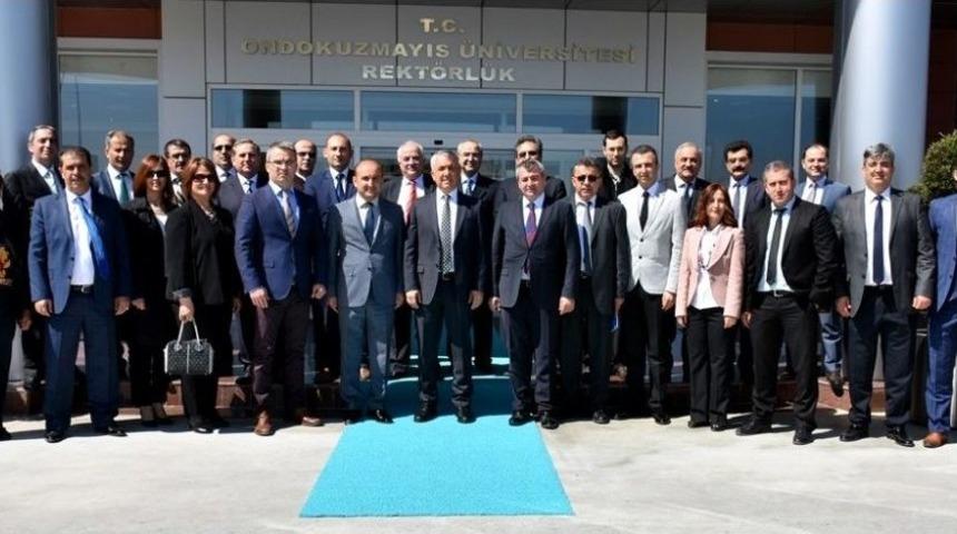 Amasya &Uuml;niversitesi Senatosu Om&uuml;&rsquo;de