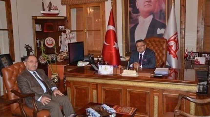 Bilecik&rsquo;e Yeni Atanan &Ccedil;evre Ve Şehircilik İl M&uuml;d&uuml;r&uuml; Bolat&rsquo;dan Başkan Yağcı&rsquo;ya Ziyaret