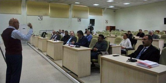 Tuşba Belediyesi Personeline Kalite Y&ouml;netim Sistemi Eğitimi 1