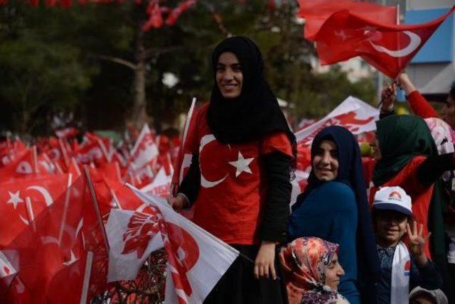 Erdoğan: Hendekler Benim Kürt Kardeşlerime Reva Mıydı?
