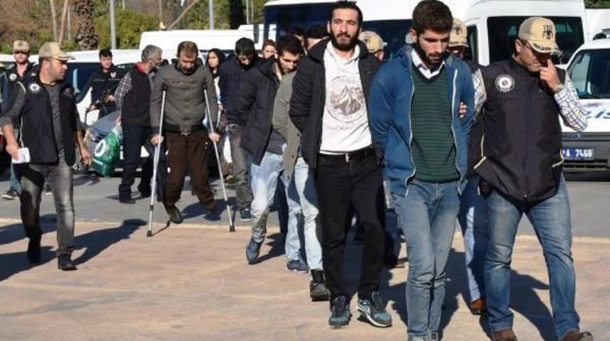 Antalya'daki Pkk Operasyonunda 19 Ş&uuml;pheli Adliyede