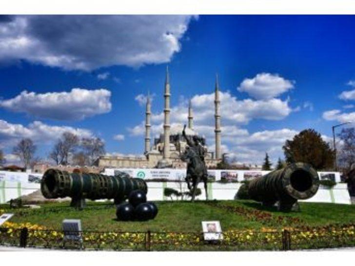 Fatih Sultan Mehmet Heykeli Ve Şahi Topları Edirnelilerle Buluşuyor