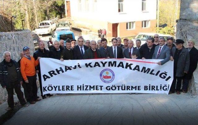 Köydes Arhavi’ye 2 Yol Kazandırdı