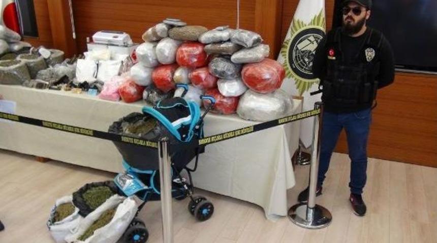 Bebek Arabası Ile Uyuşturucu Servisi
