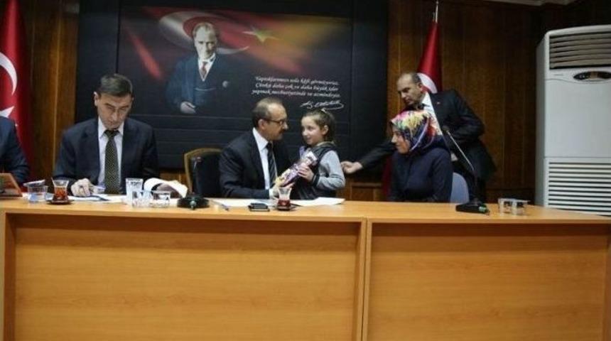 Vali Yavuz, Halkı Dinlemeye Devam Ediyor