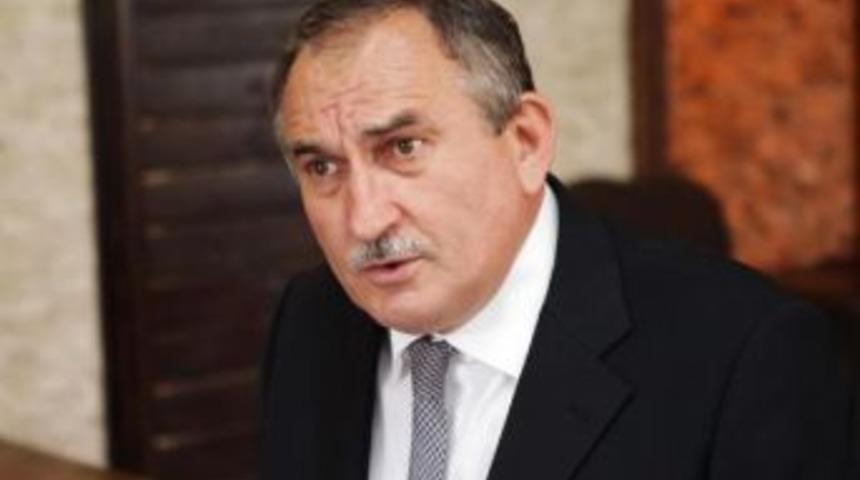 Bolu Belediyesi, 3 Iş&ccedil;iyi Erdoğan'ı Eleştirdi Diye Işten Attı