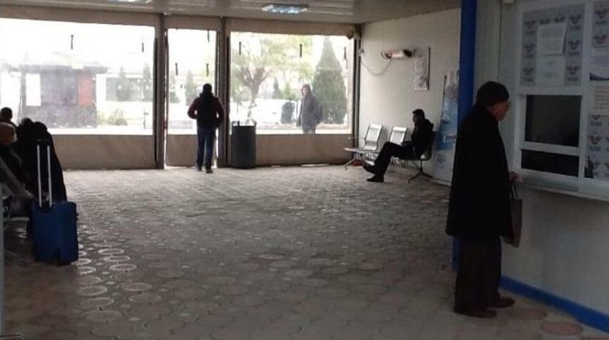Arifiye Tren Garı Kısmen Hizmet Vermeye Başladı