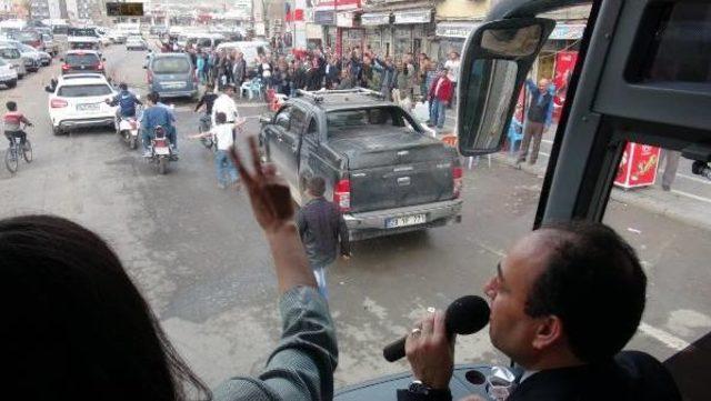 Baydemir: Şarkı Yasağını Direniş Islığıyla Protesto Ediyoruz (2)