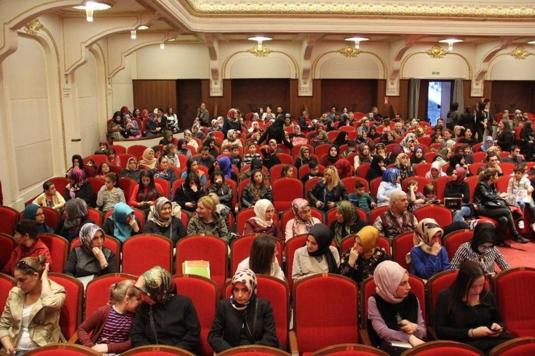 Emek Sineması Kapılarını Bu Kez "regaip Kandili" İ&ccedil;in A&ccedil;tı